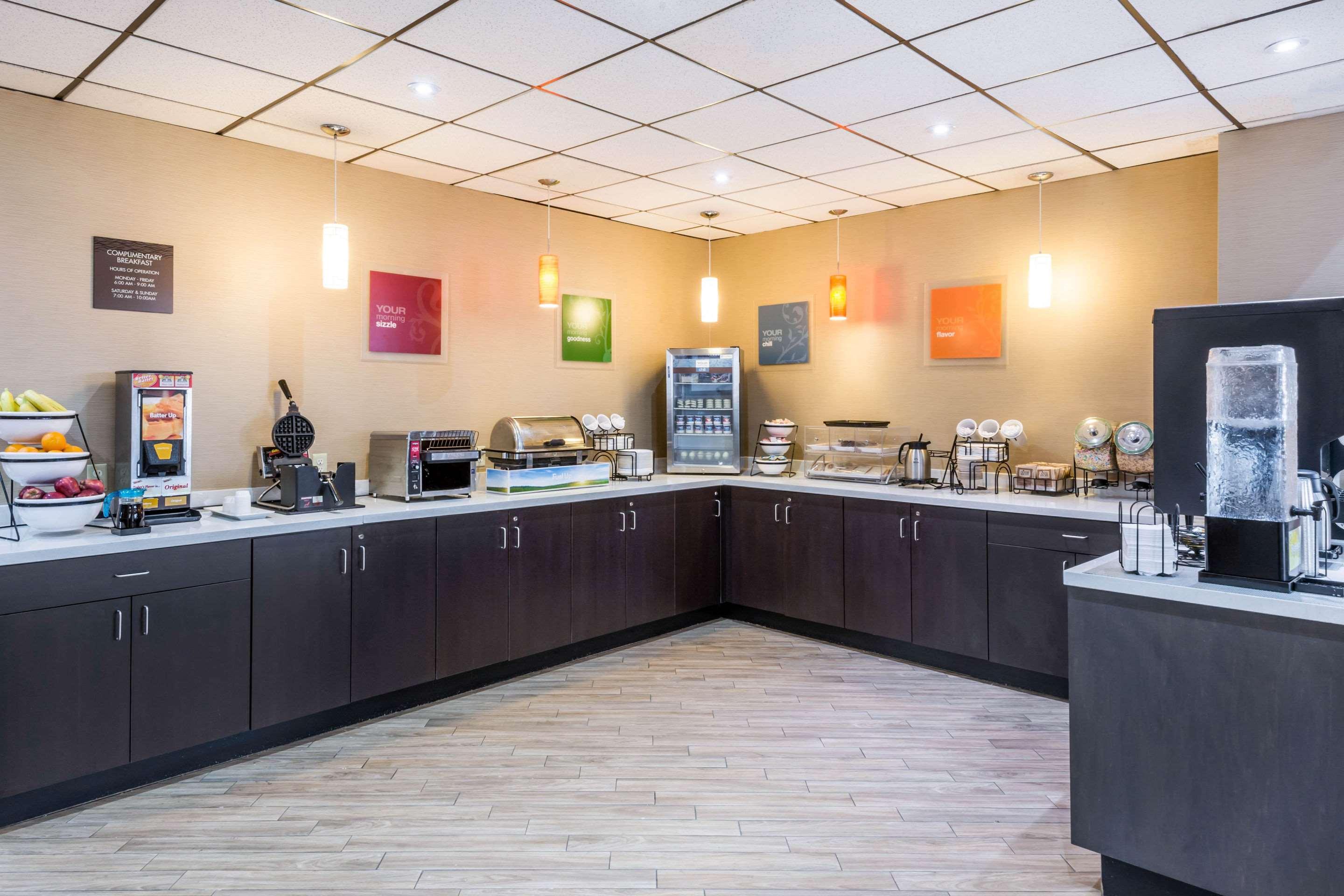 Comfort Inn & Suites Barrie Ngoại thất bức ảnh